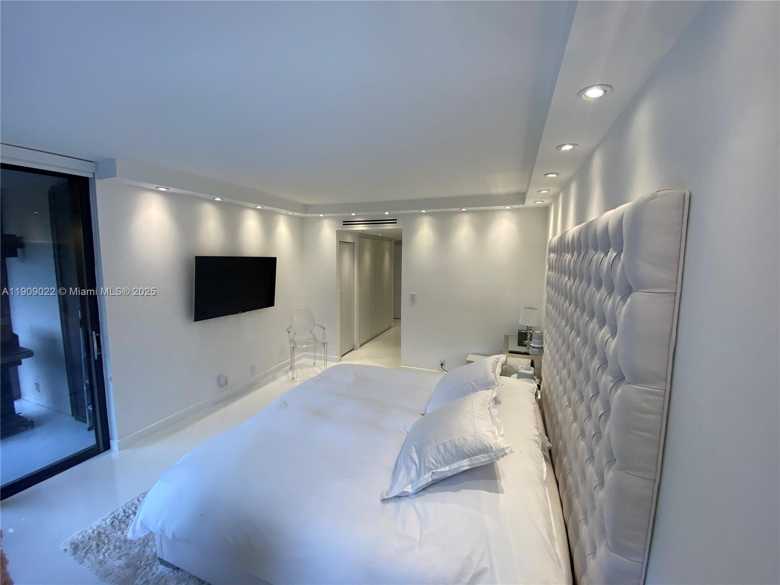 KEY COLONY NO 4 CONDO - Residential Lease