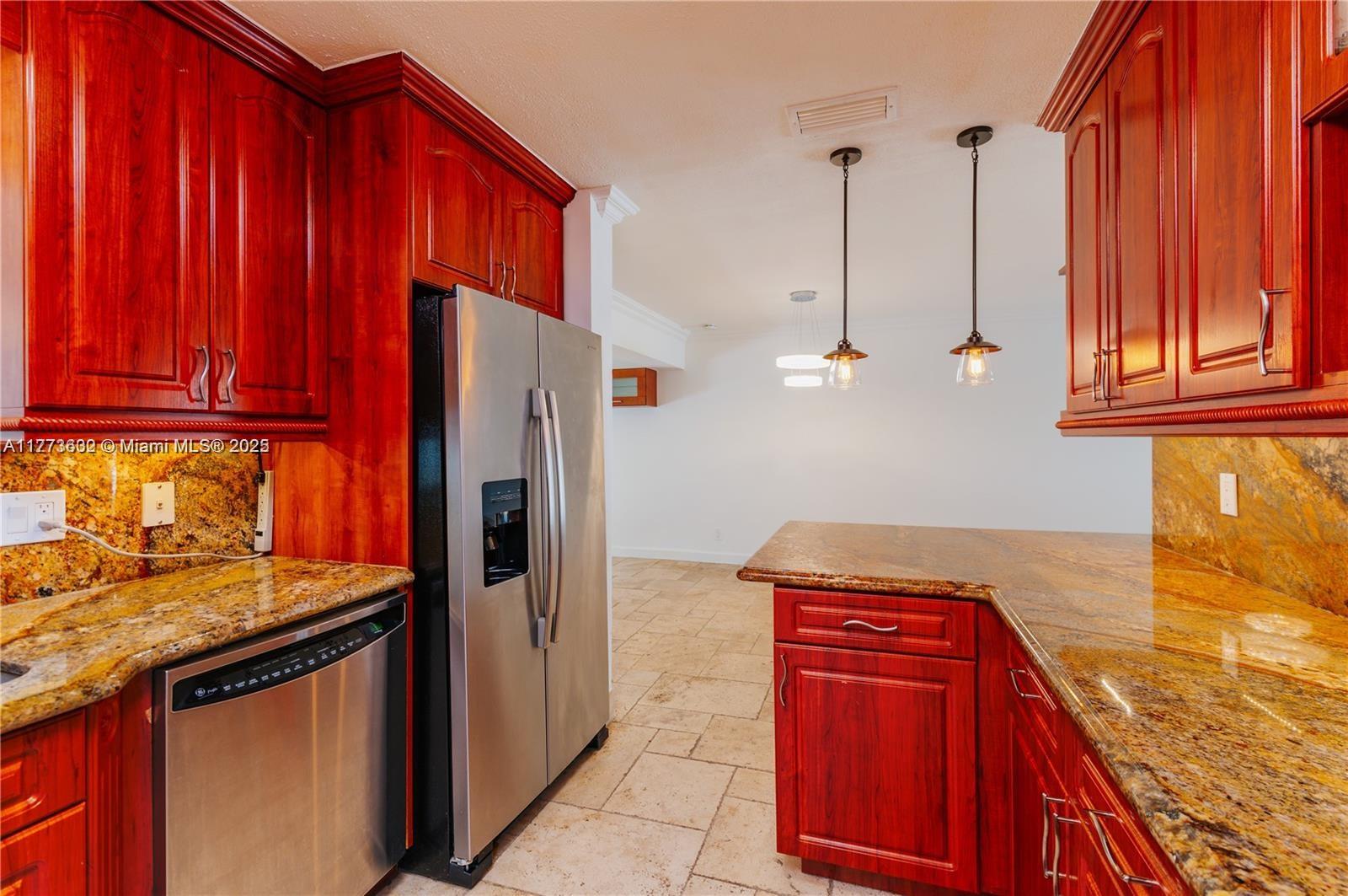 GULFSTREAM ESTATES NO 3 - Residential Income