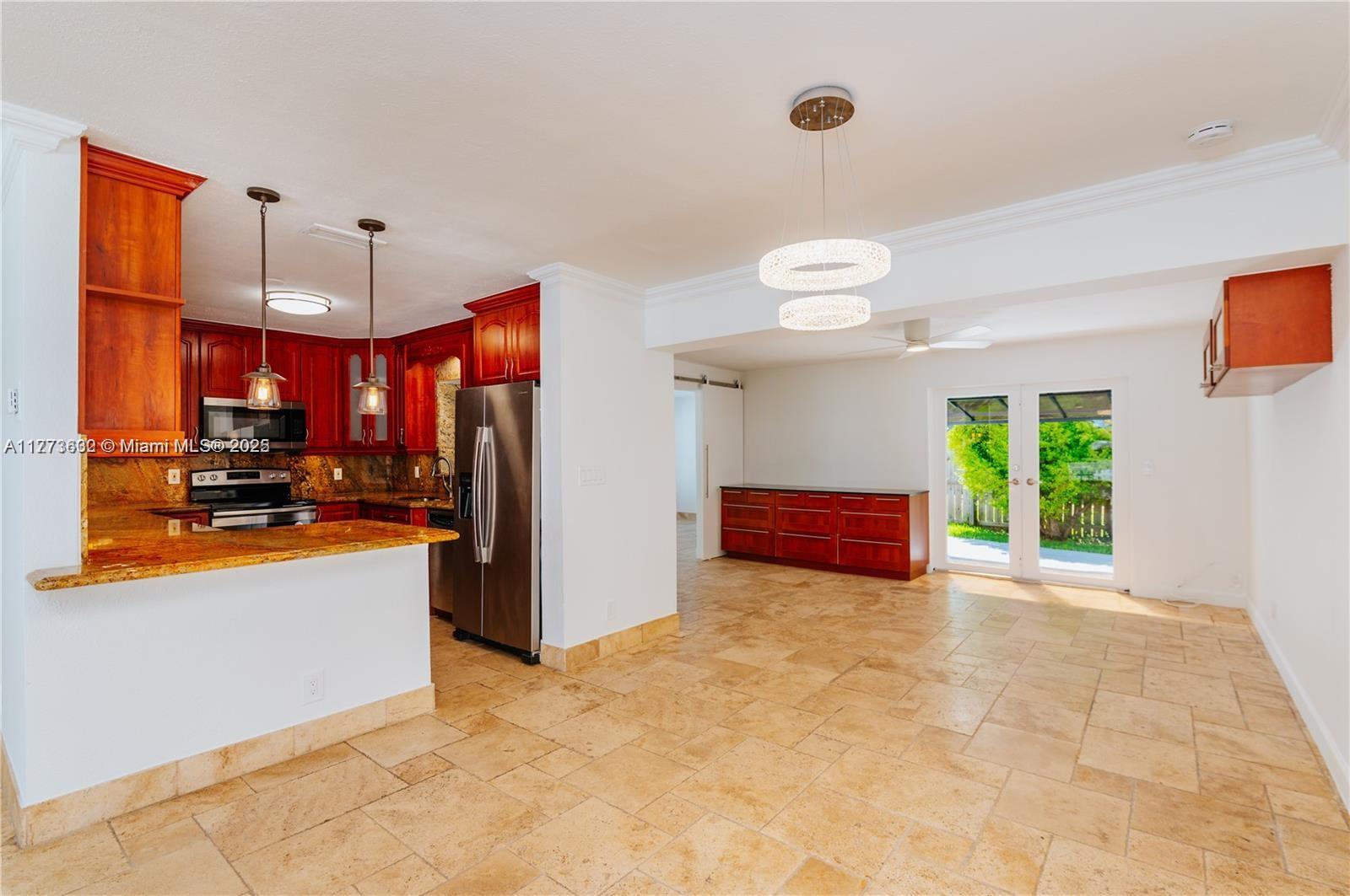 GULFSTREAM ESTATES NO 3 - Residential Income