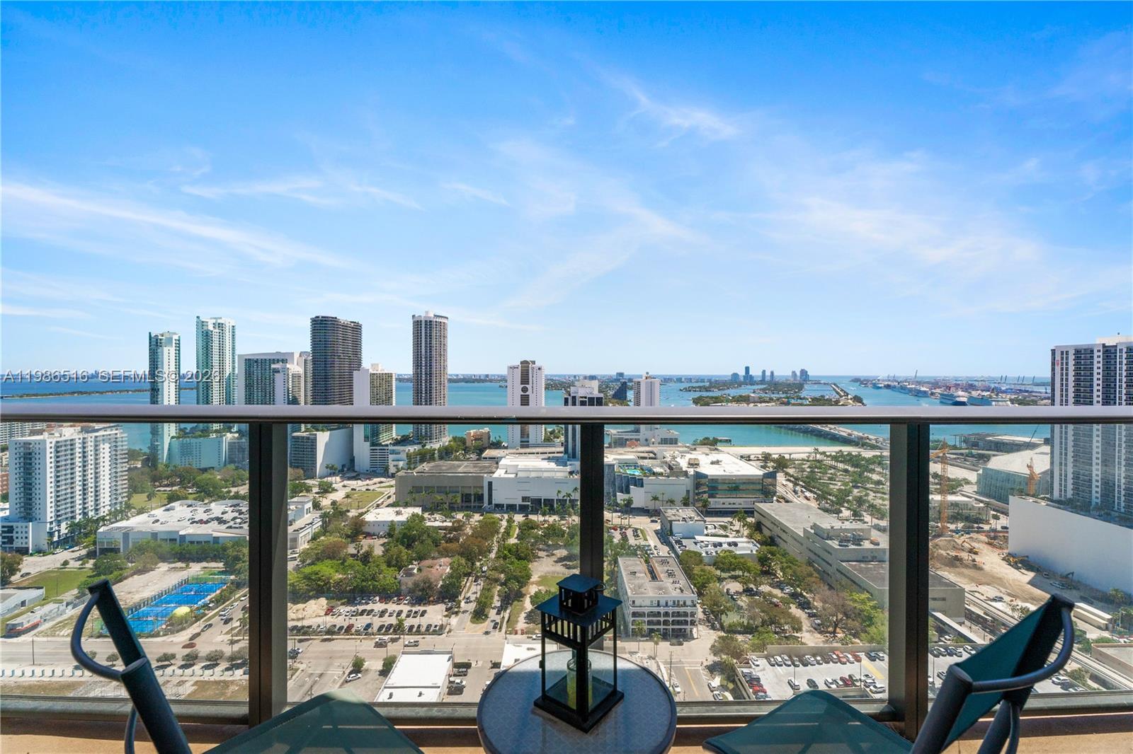 CANVAS CONDO - Residential Lease