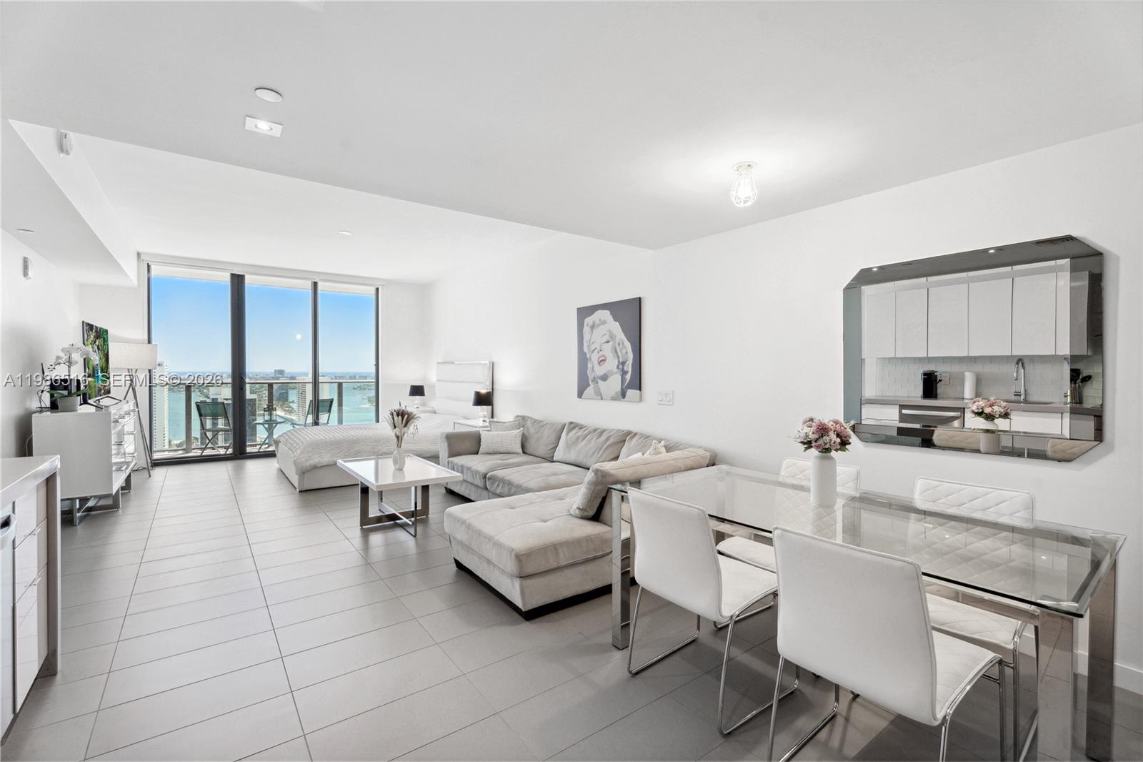 CANVAS CONDO - Residential Lease