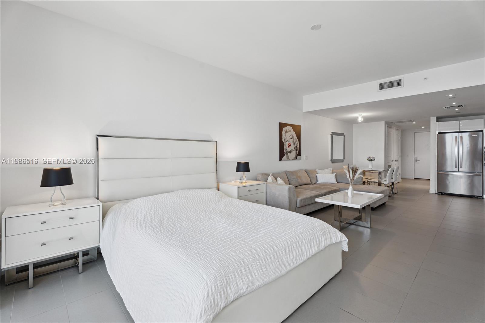 CANVAS CONDO - Residential Lease