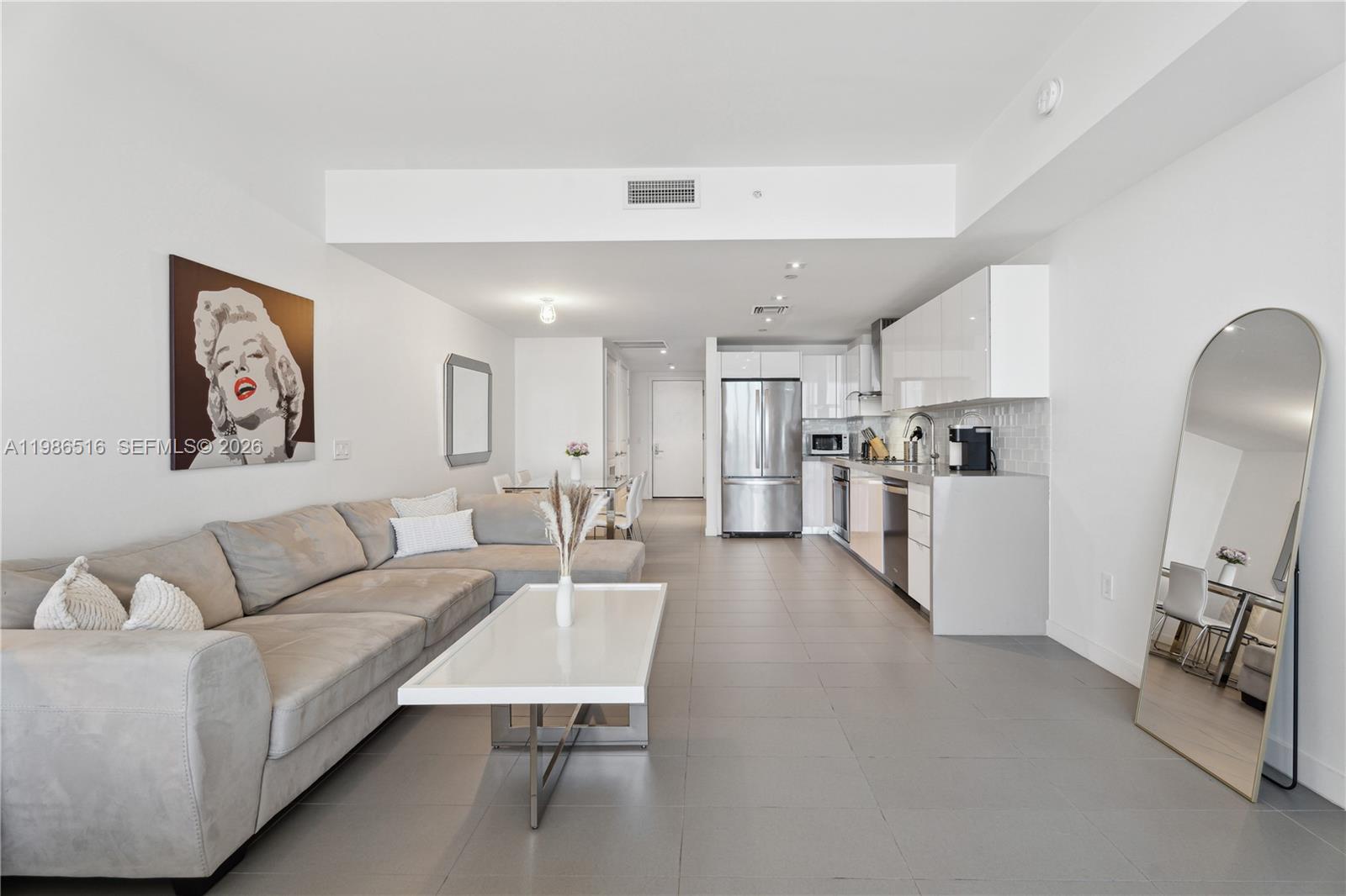 CANVAS CONDO - Residential Lease