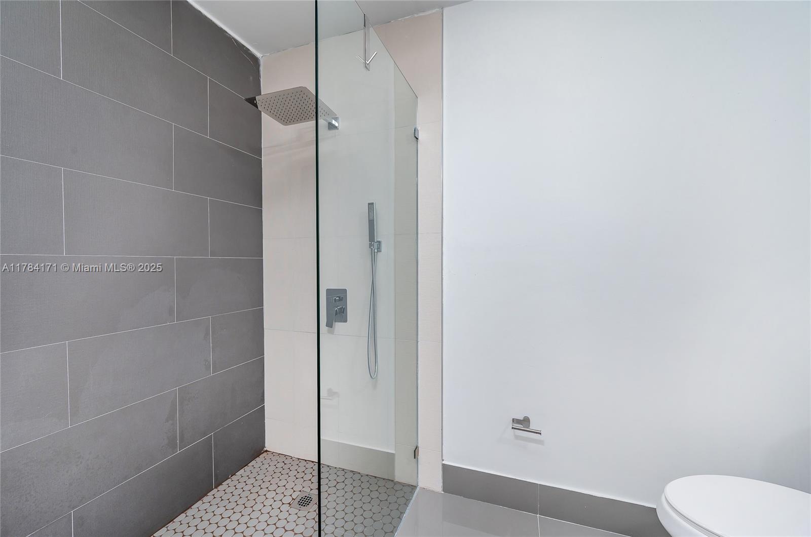 BARCLAYS ESTATES - Residential