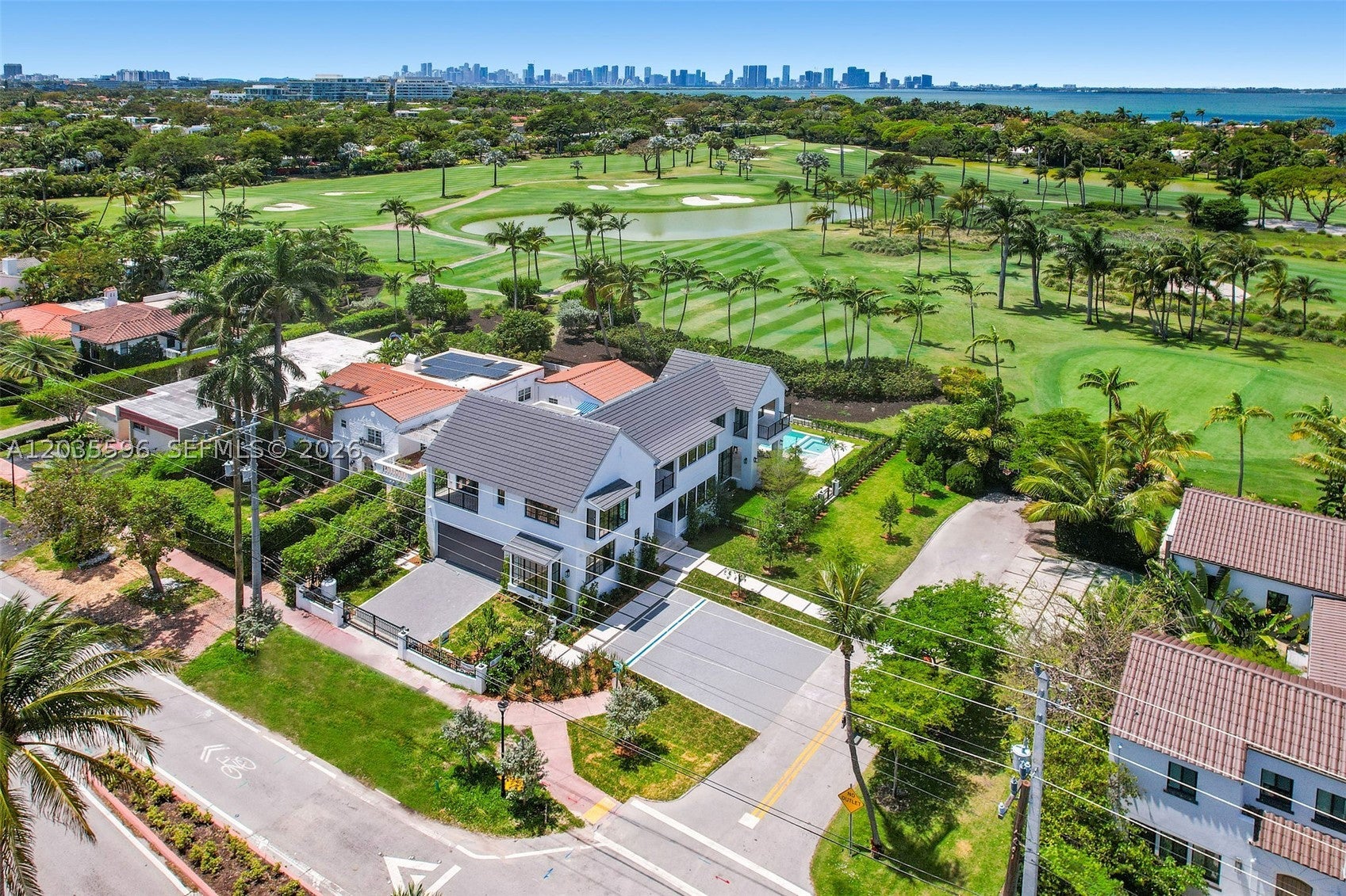 5262 La Gorce Dr