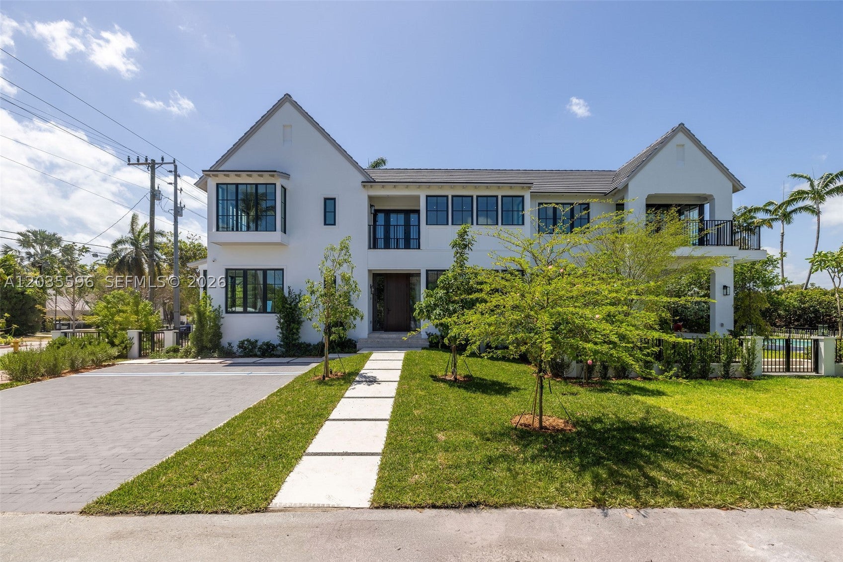 5262 La Gorce Dr