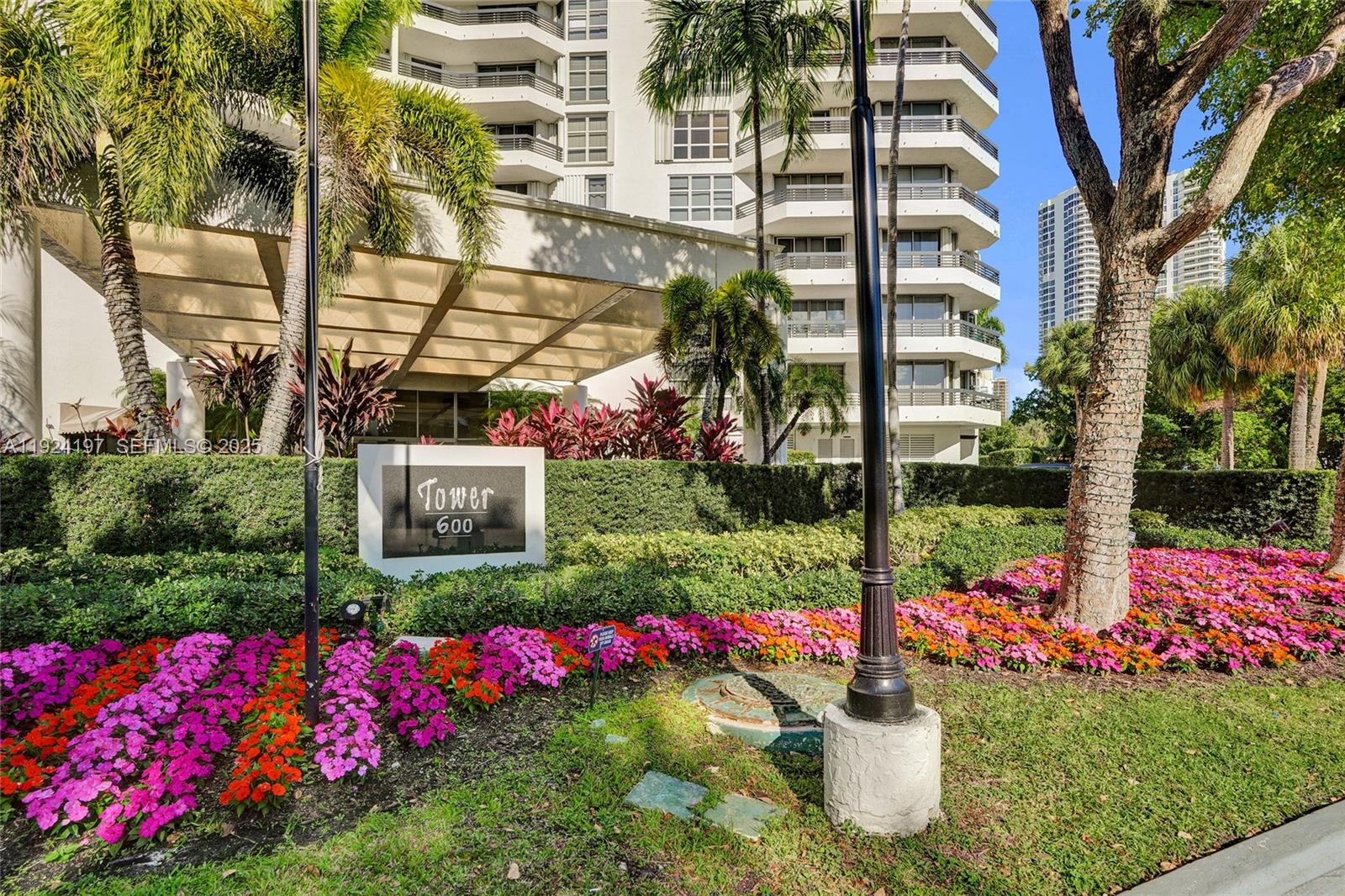 MYSTIC POINTE TOWER 600 C - Residential Lease