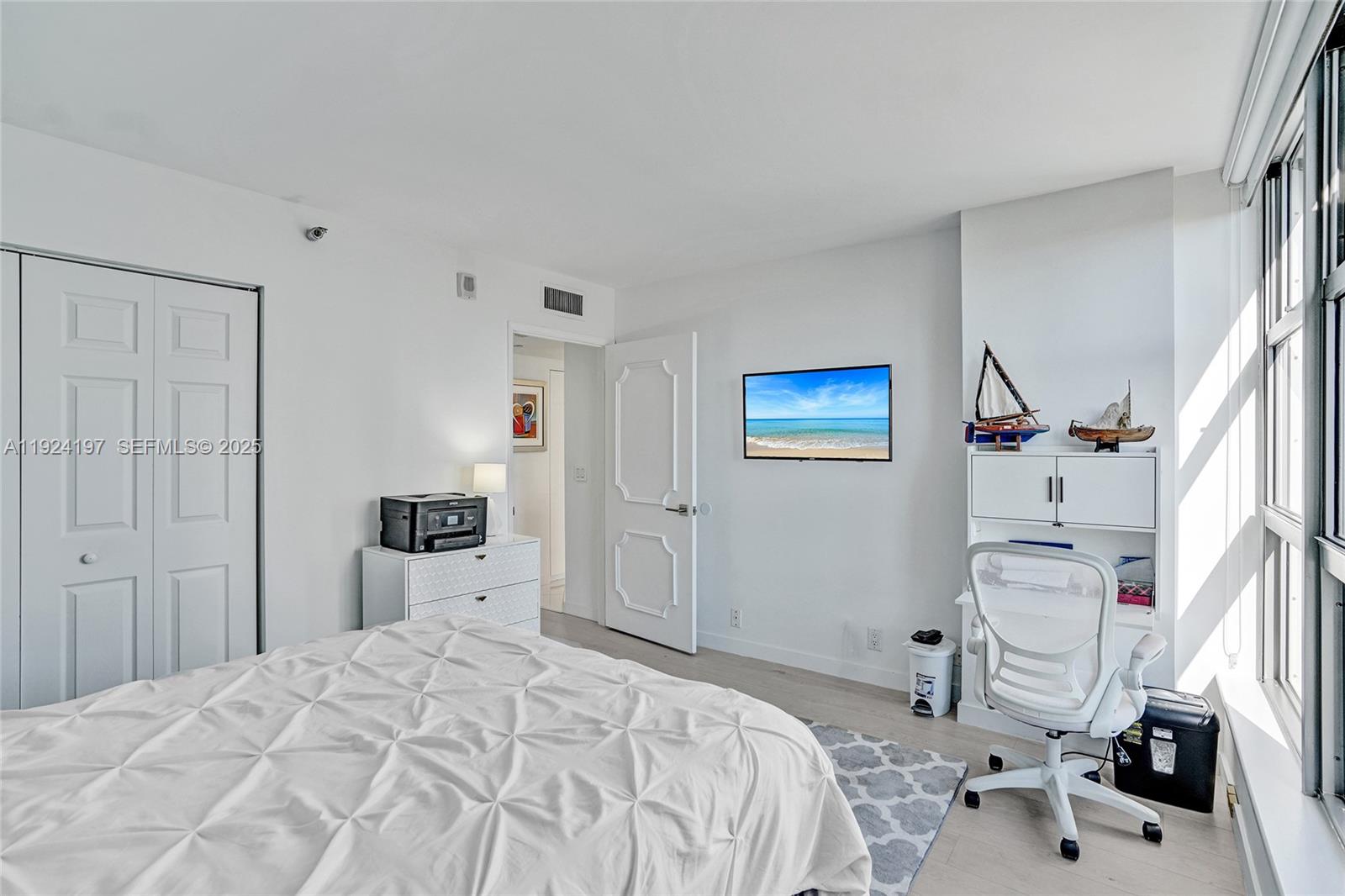 MYSTIC POINTE TOWER 600 C - Residential Lease