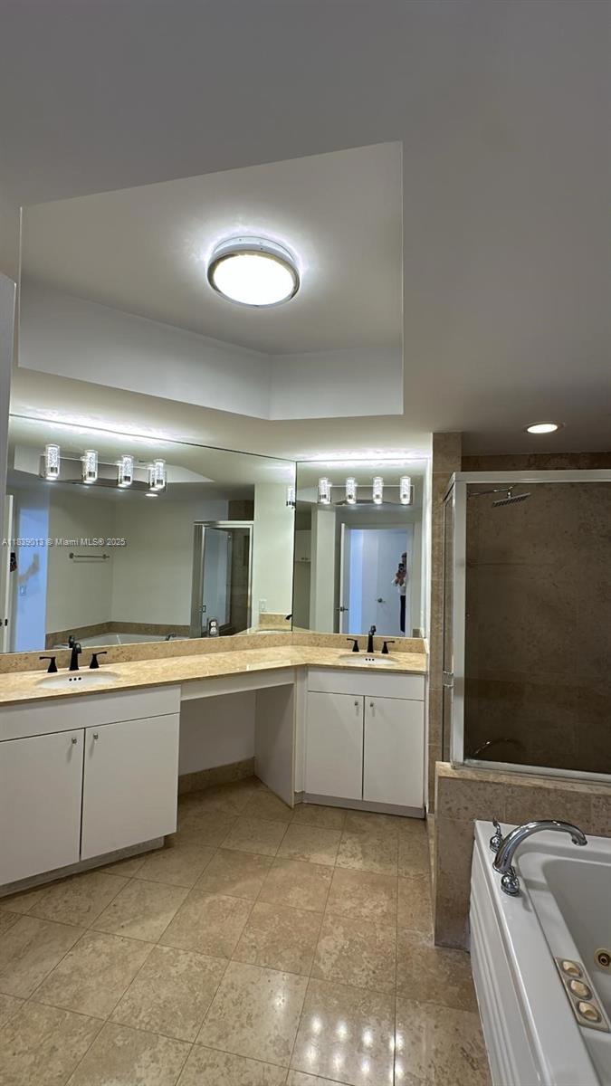 GREEN DIAMOND CONDO - Residential Lease