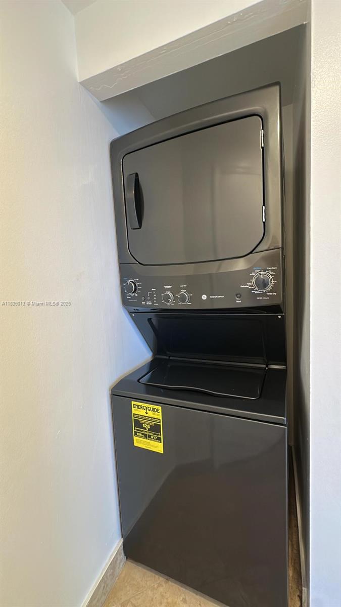 GREEN DIAMOND CONDO - Residential Lease