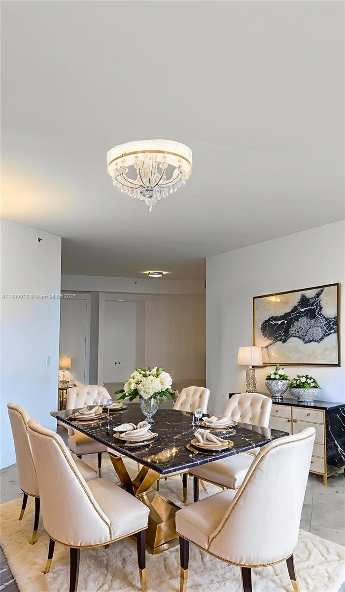 4775 Collins Ave 2702