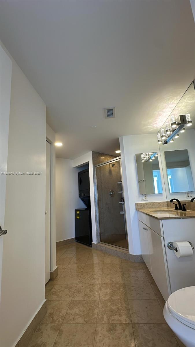 GREEN DIAMOND CONDO - Residential Lease