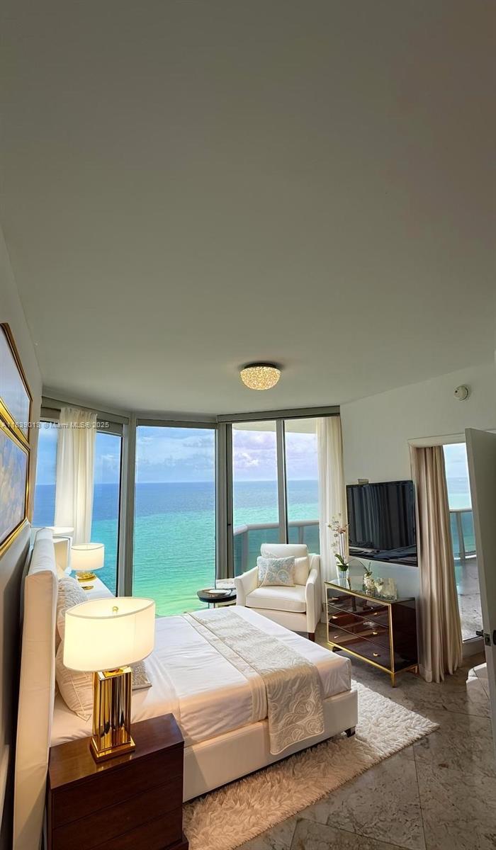 GREEN DIAMOND CONDO - Residential Lease