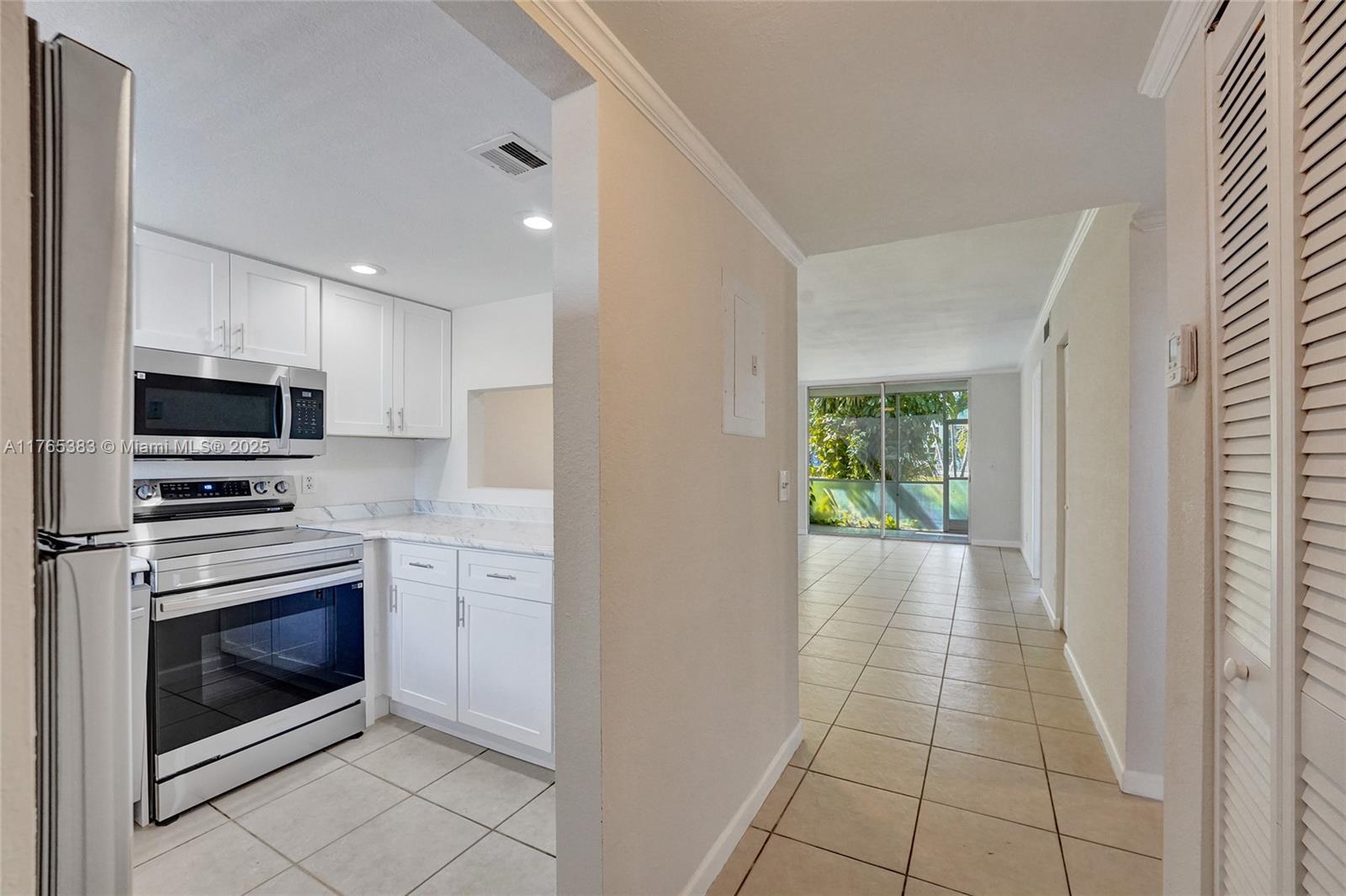 Rental Property at 6600 Royal Palm Blvd 112B, Margate, Broward County, Florida - Bedrooms: 2 
Bathrooms: 2  - $1,650 MO.