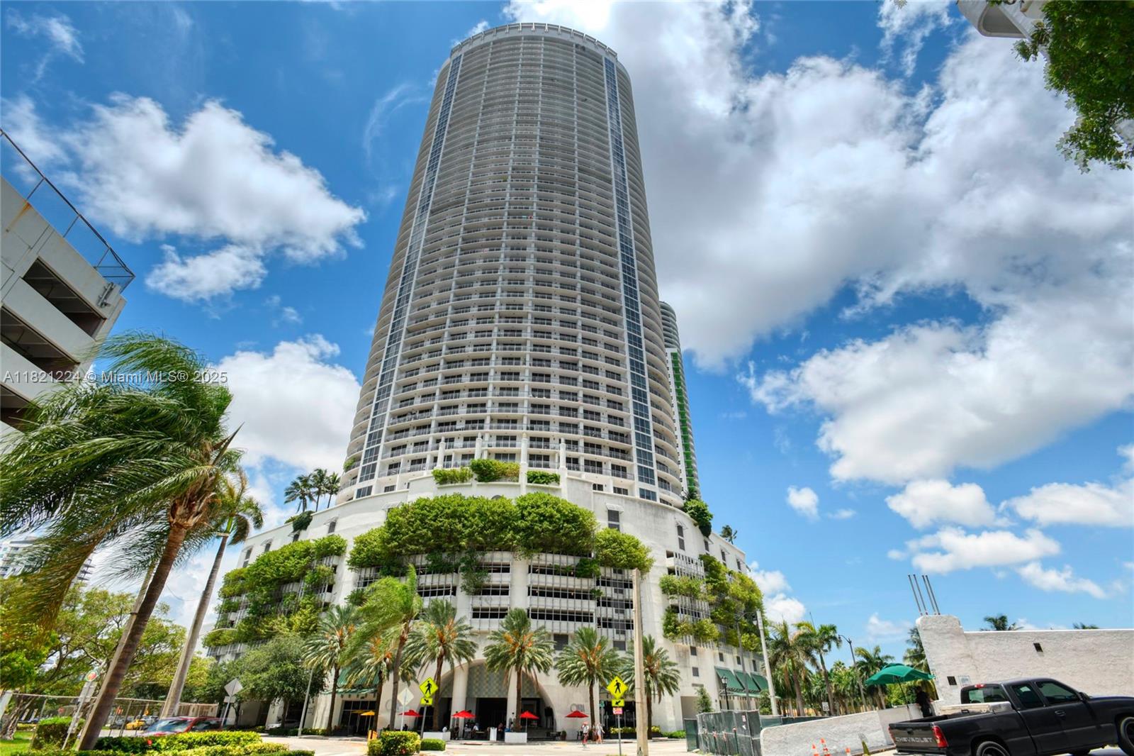 1750 N Bayshore Dr 3205, Miami, Broward County, Florida - 1 Bedrooms  
1 Bathrooms - 