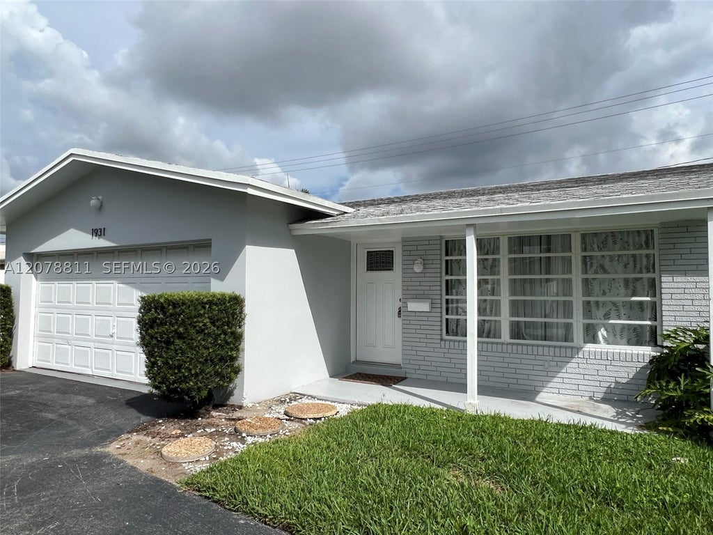 Photo of 1931 NE 55th Ct, Fort Lauderdale, FL 33308 (MLS # A12078811)