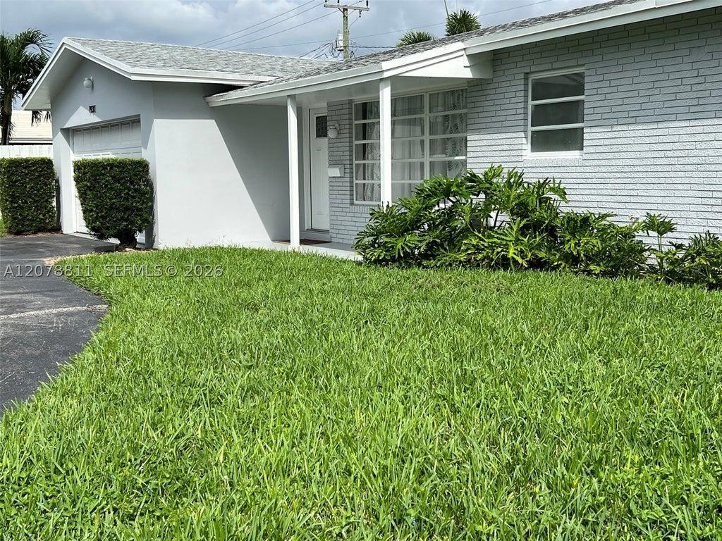 Photo of 1931 NE 55th Ct, Fort Lauderdale, FL 33308 (MLS # A12078811)