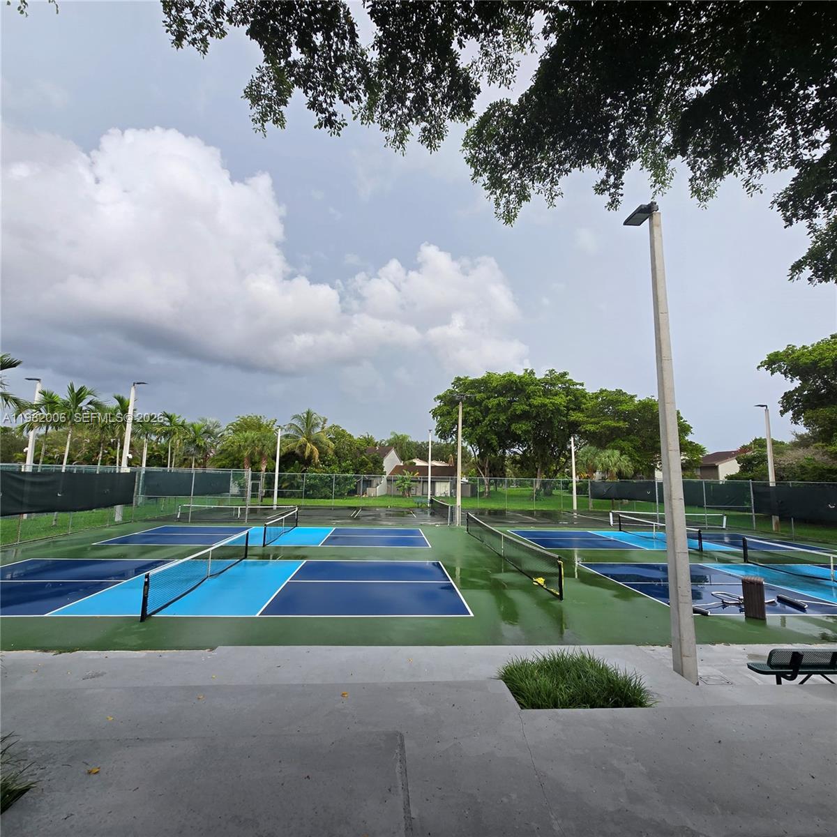 GREENGLADES CONDO 2 - Residential