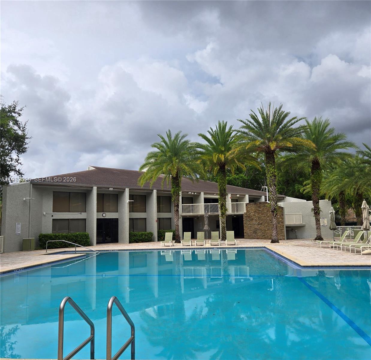 GREENGLADES CONDO 2 - Residential