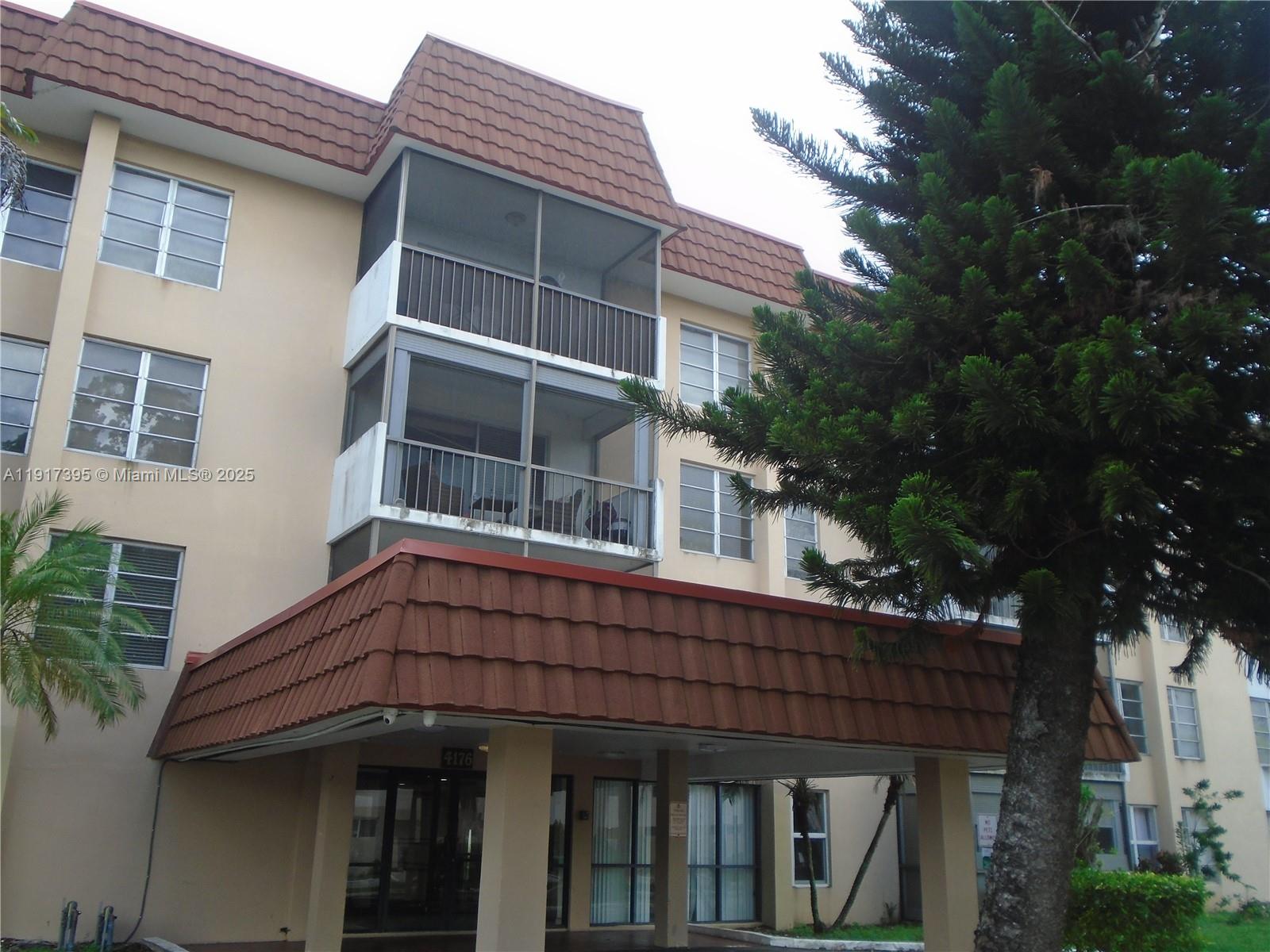 MANORS OF INVERRARY 1-6 C - Residential Lease