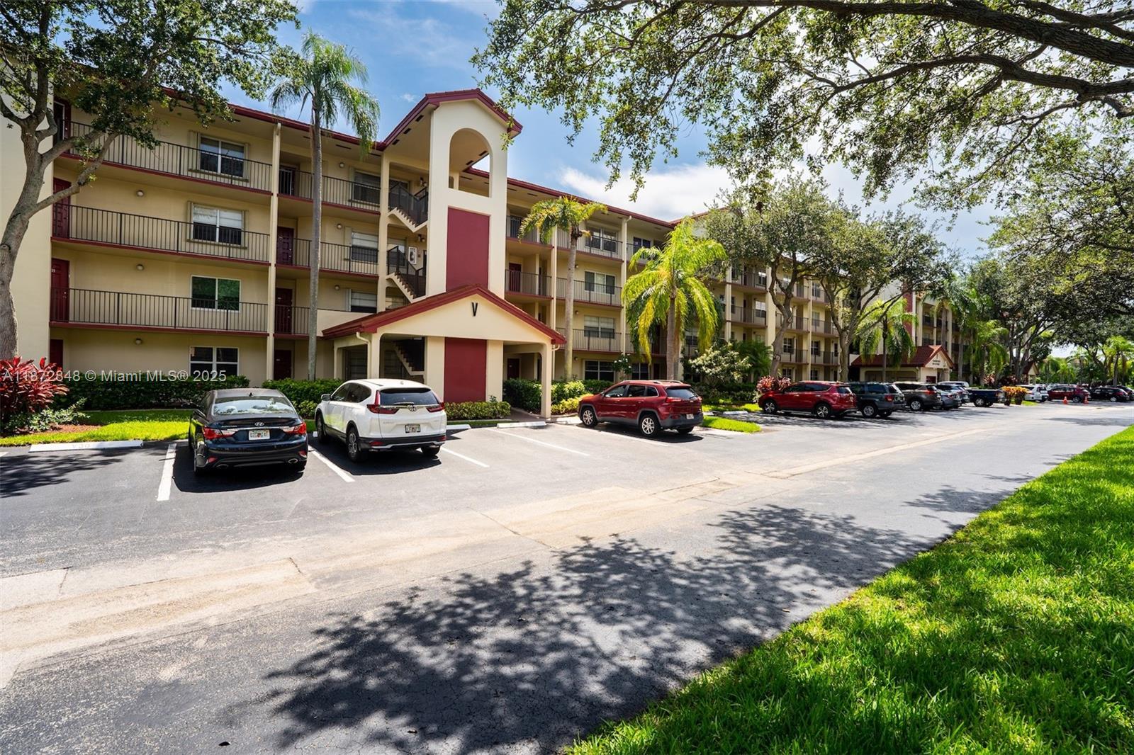 CAMBRIDGE AT CENTURY - Residential Lease