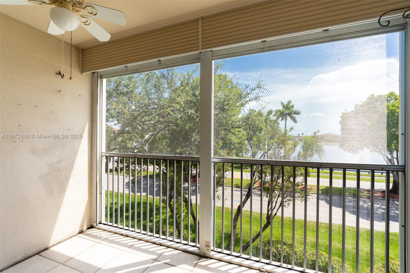 CAMBRIDGE AT CENTURY - Residential Lease