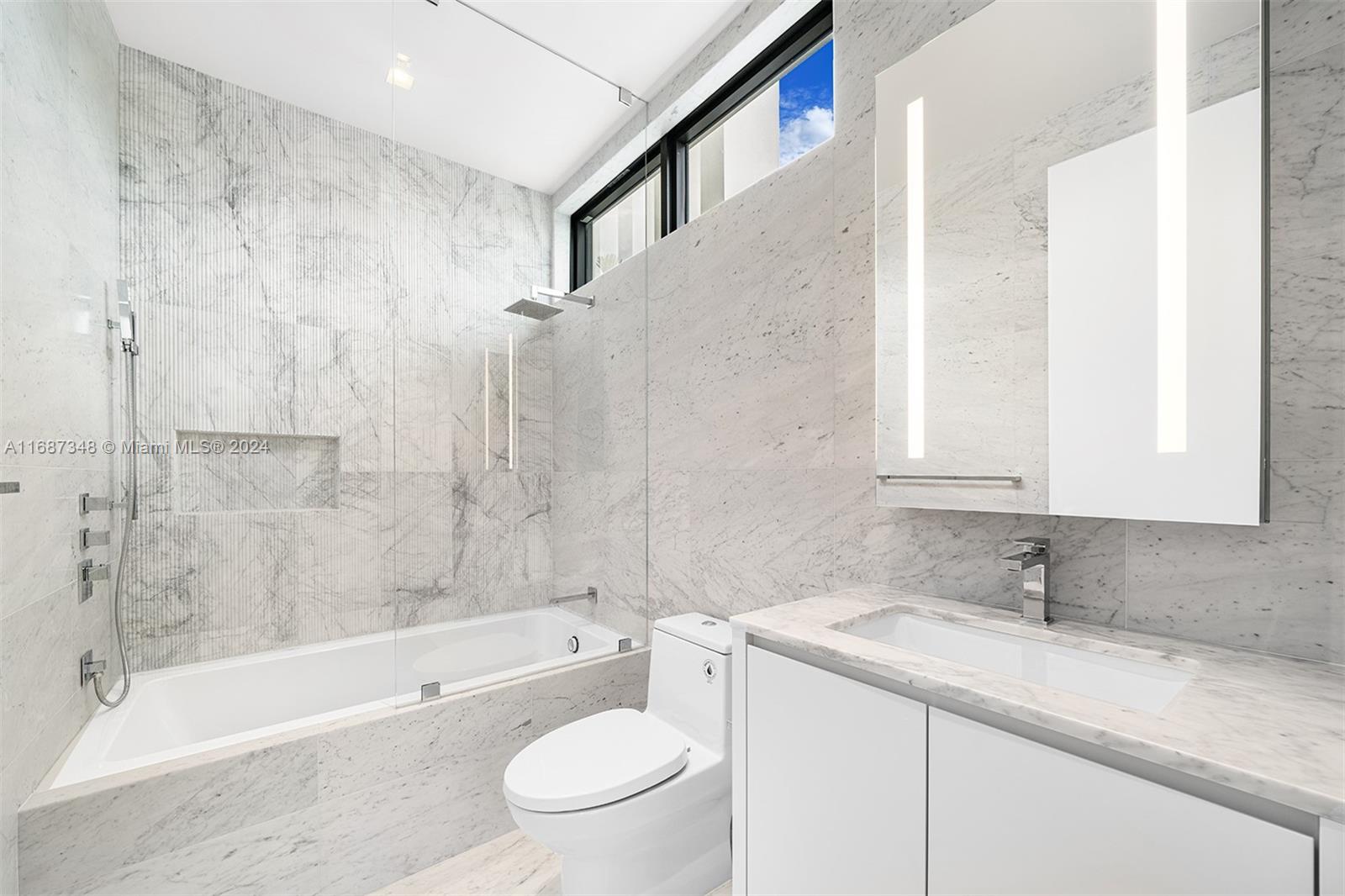 BISCAYNE POINT - Residential