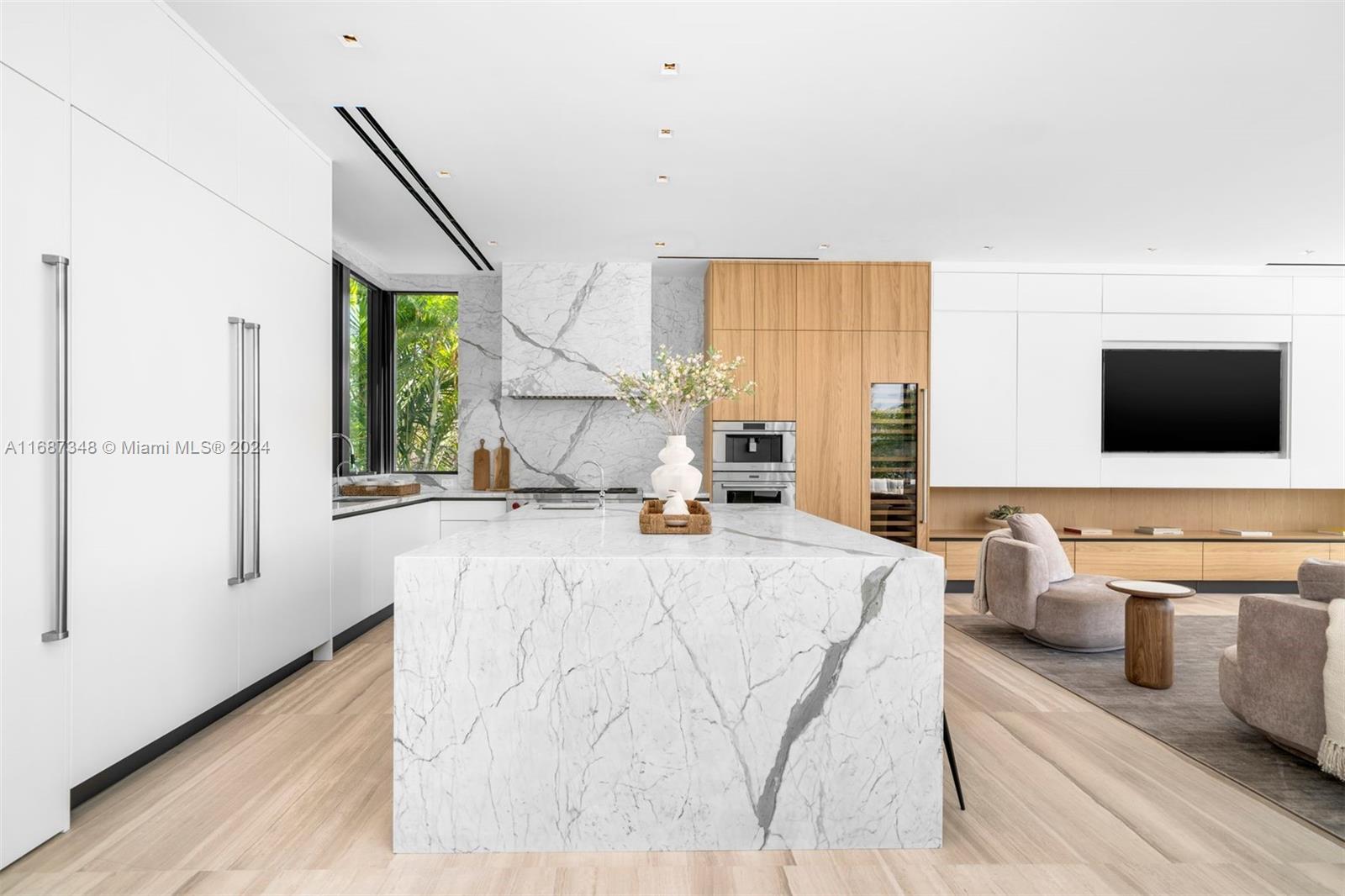 BISCAYNE POINT - Residential