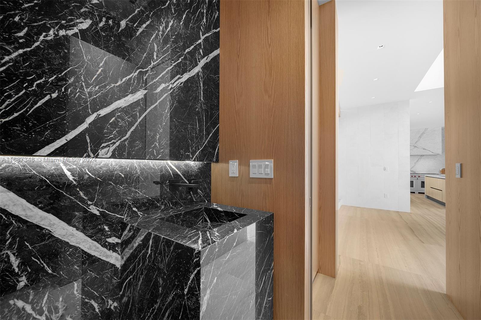 BISCAYNE POINT - Residential