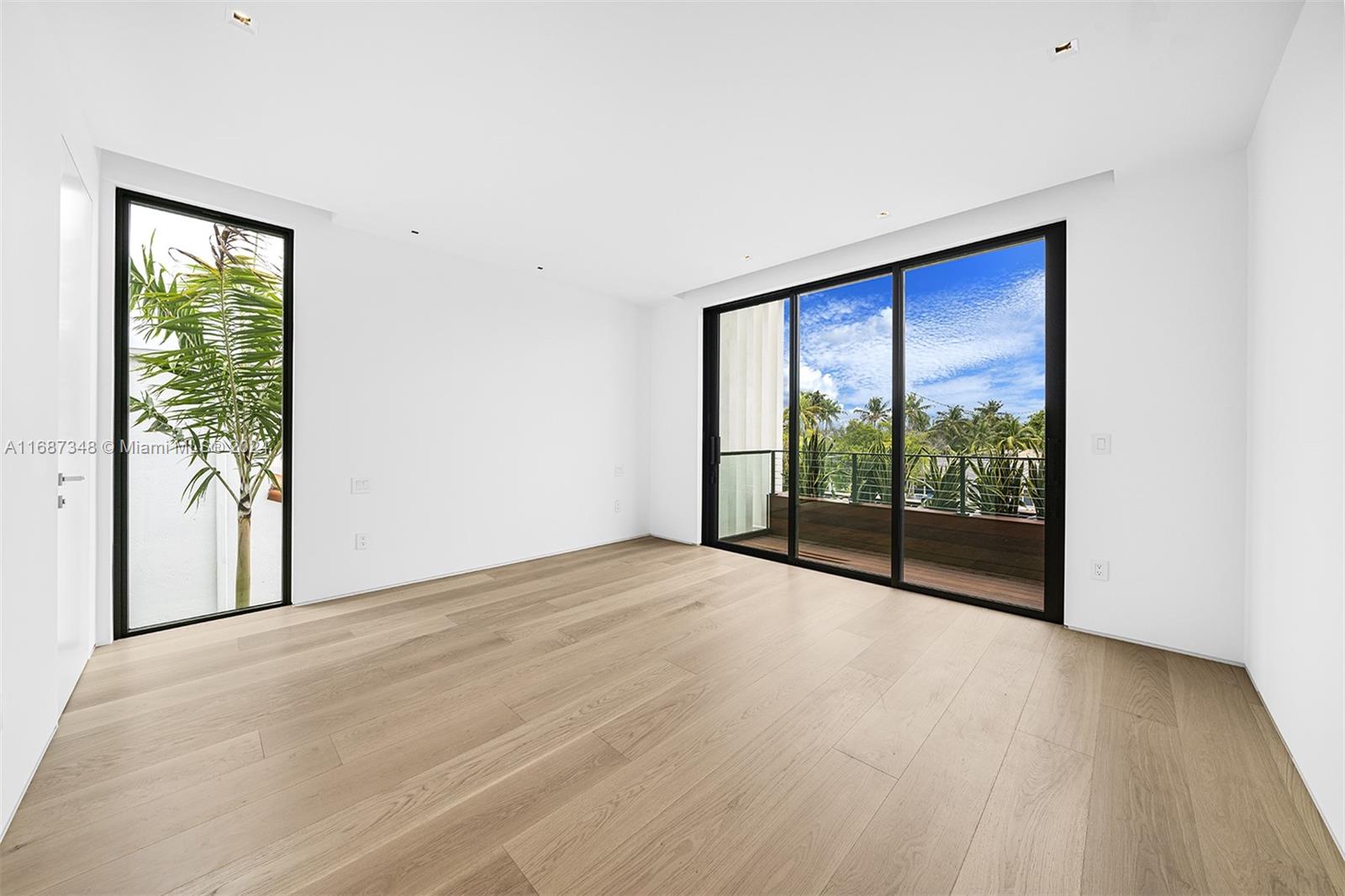 BISCAYNE POINT - Residential