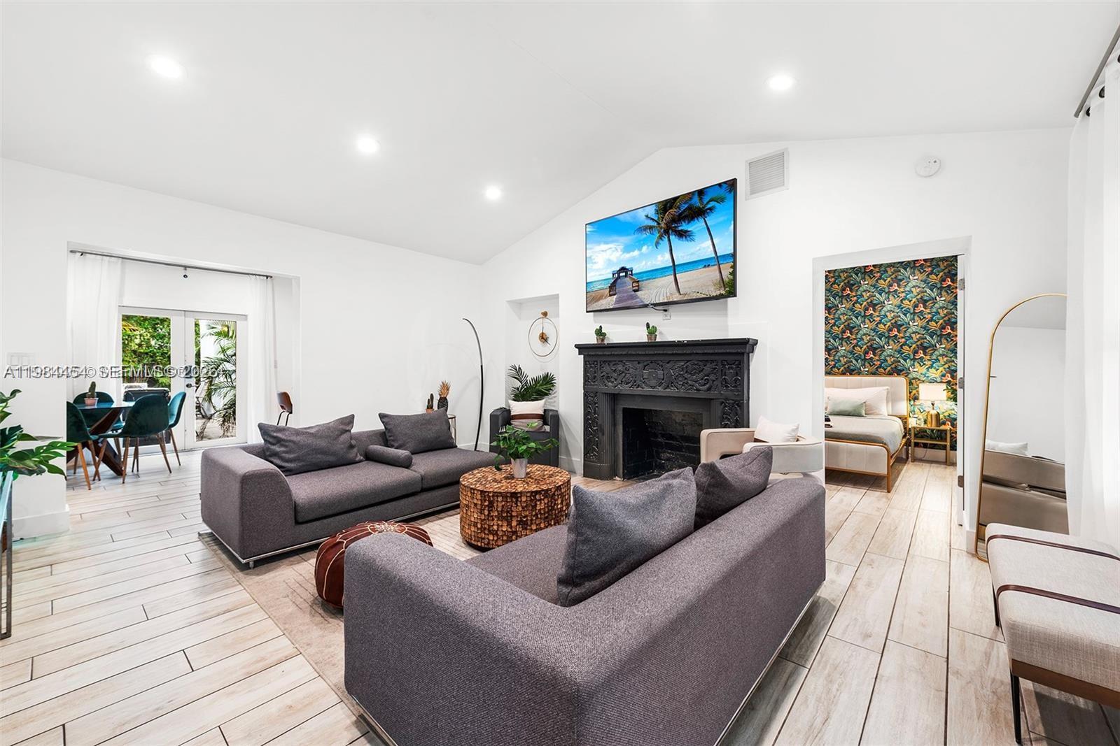 COLLEGE PARK ADDN - Residential