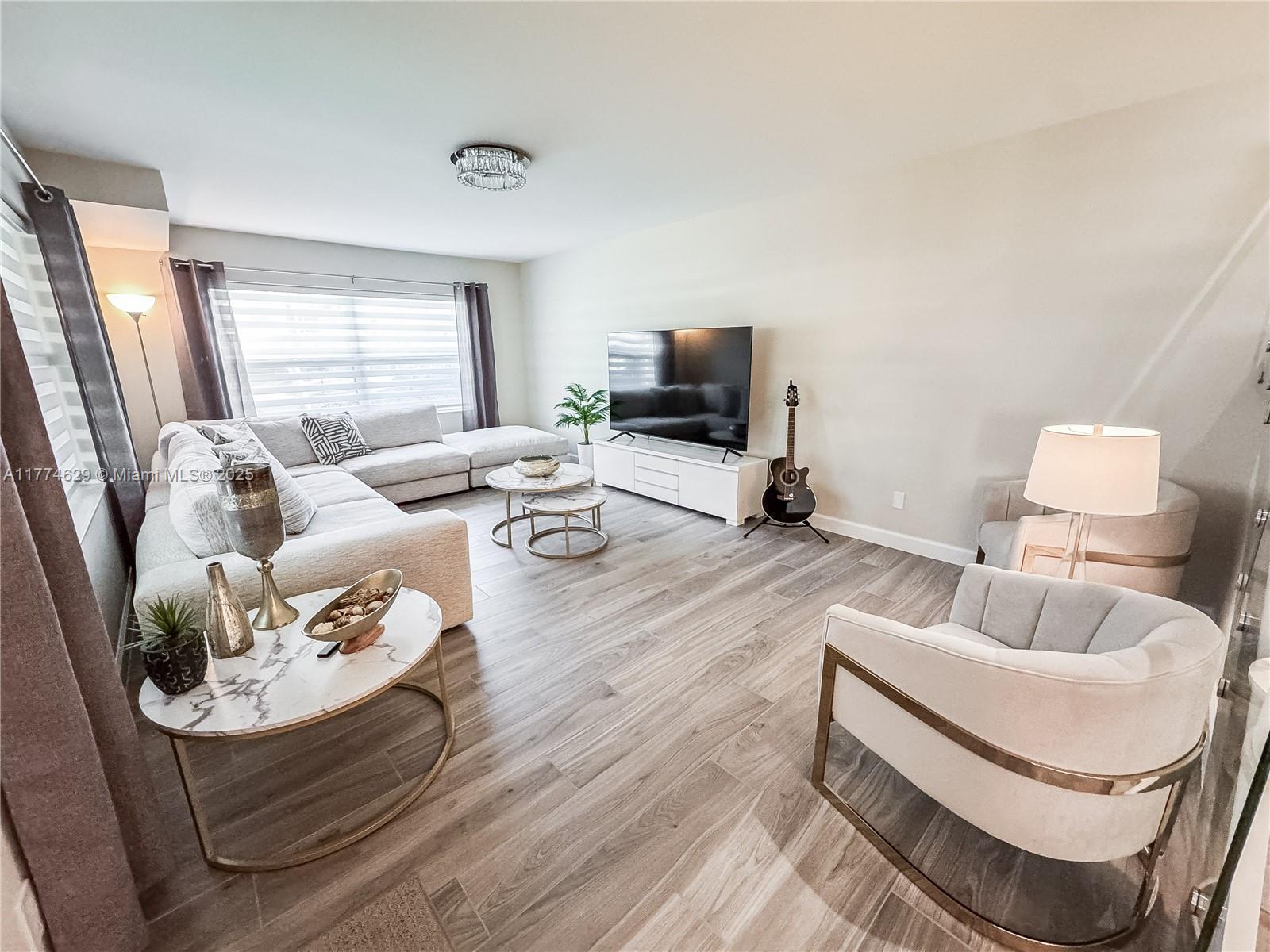WELLESLEY AT BOYNTON BEAC - Residential