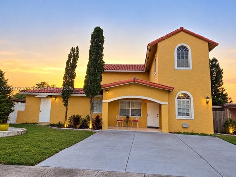 Photo of 279 Springfield Dr, West Palm Beach, FL 33415 (MLS # A12092117)