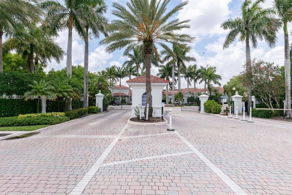 Photo of 120 Villa Cir #120, Boynton Beach, FL 33435 (MLS # A12007023)