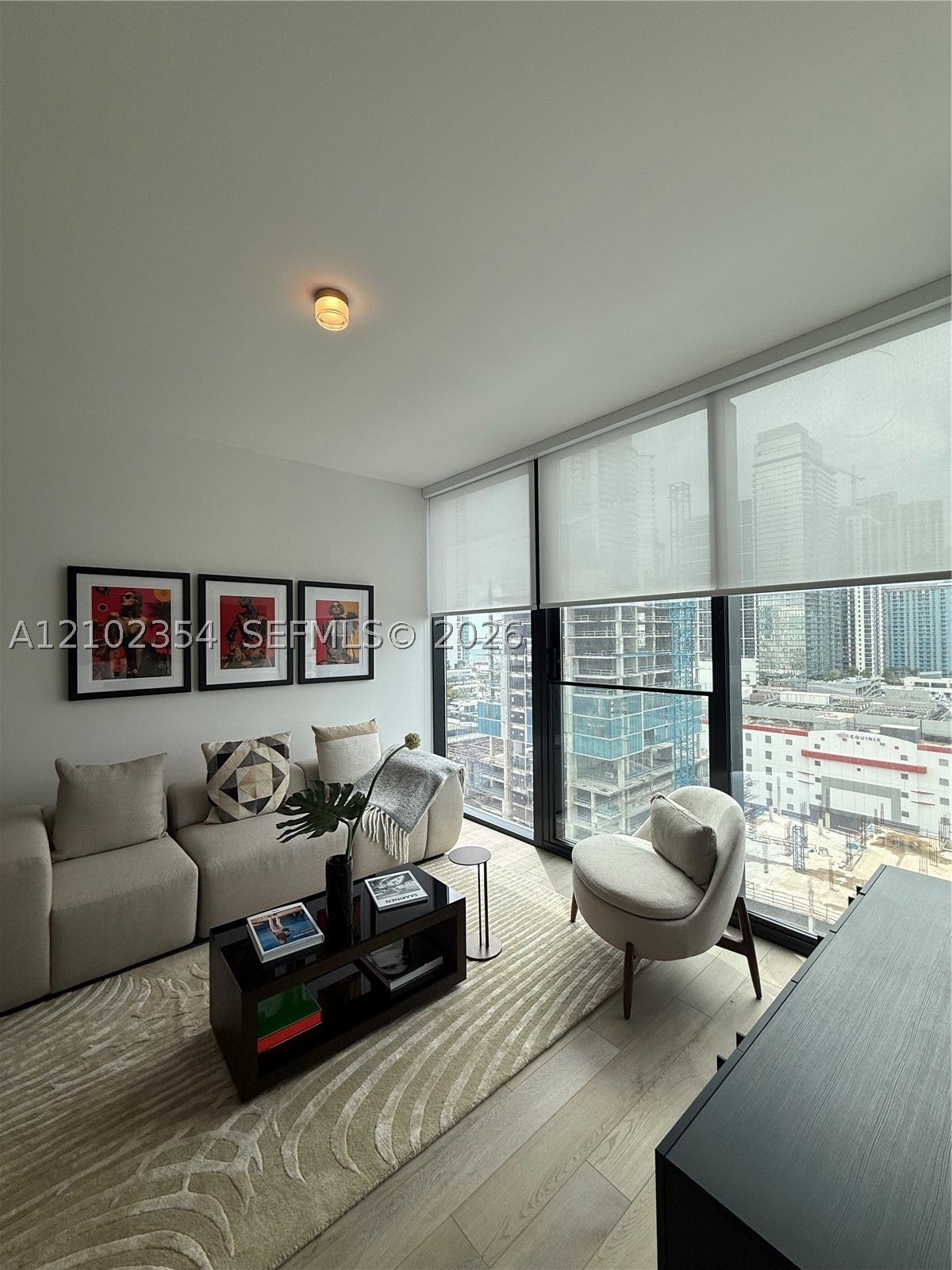20 NE 11th St 2909
