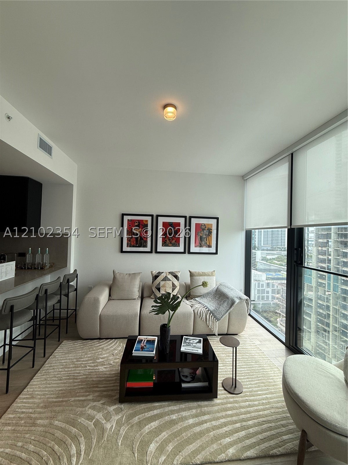 20 NE 11th St 2909
