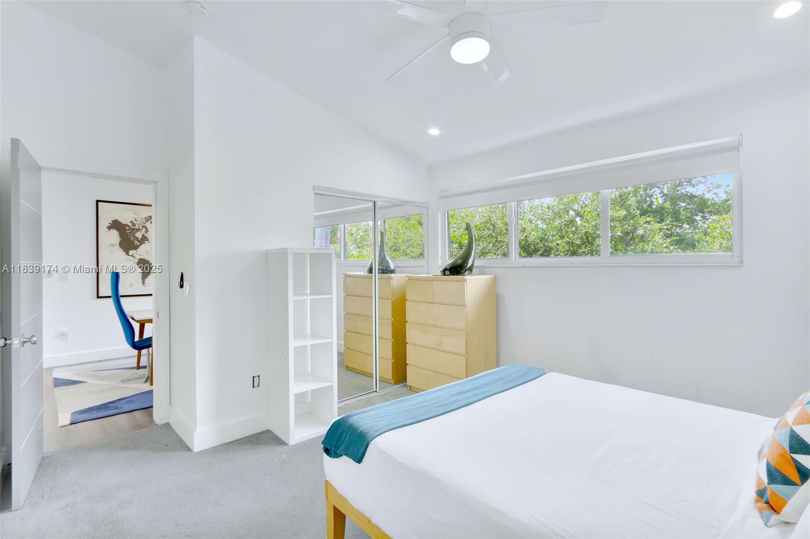 VICTORIA ISLES - Residential Lease