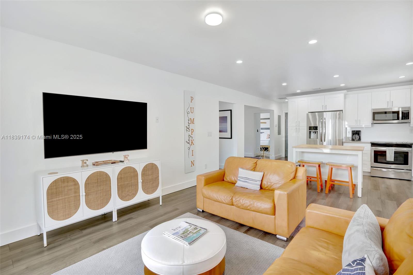 VICTORIA ISLES - Residential Lease
