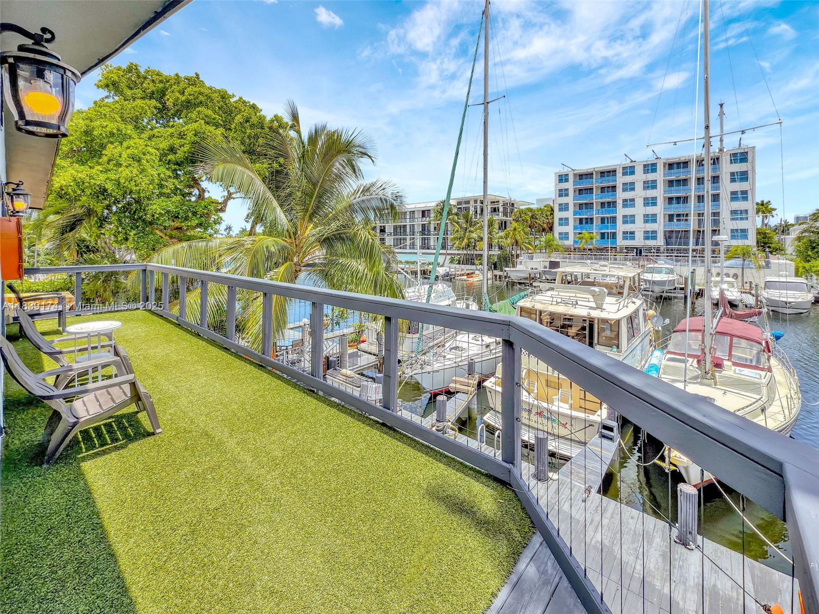 Escape to Comfort in Fort Lauderdale – Stylish 3 Bedrooms Waterfront Retreat!
Discover the perfect blend of relaxation and convenience in this beautifully updated 2-bedroom, 2-bath apartment overlooking the East Canal and pool. Whether you're planning a short escape, an extended work trip, or a summer stay, this fully furnished, modern space offers everything you need — including a private terrace and optional boat slips.
? Enjoy spacious living, stylish décor, and unbeatable views.
?? Prime location in Fort Lauderdale.
?? Book your stay today — your home away from home is waiting!