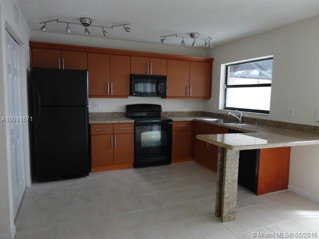 Pembroke Lakes Sec Seven - Residential Lease