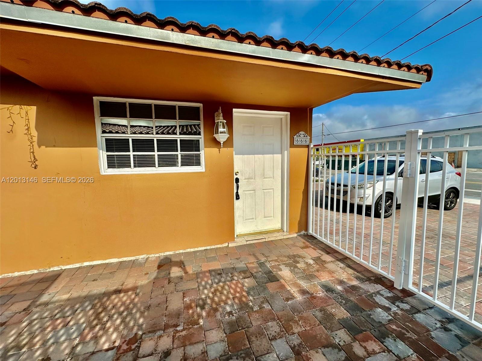 HIALEAH LAWN AMD PL - Residential Lease
