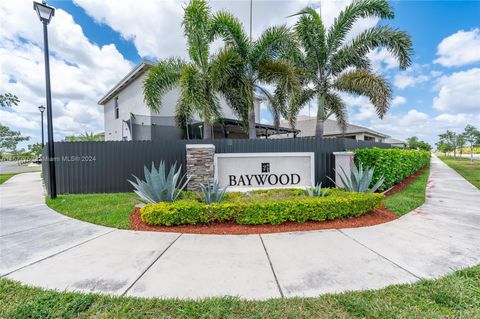 Single Family Residence in Florida City FL 536 6th Pl Pl.jpg