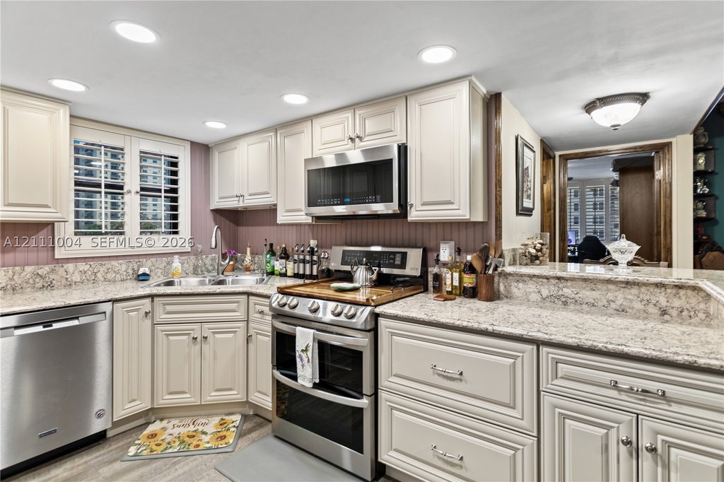 Photo of 1500 S Ocean Dr #2G, Hollywood, FL 33019 (MLS # A12111004)