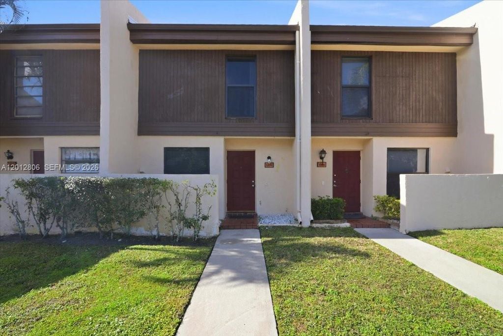 Photo of 1270 NW 99th Ave #60, Pembroke Pines, FL 33024 (MLS # A12012806)