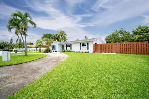 Single Family Residence in Dania Beach FL 2809 46th St 3.jpg
