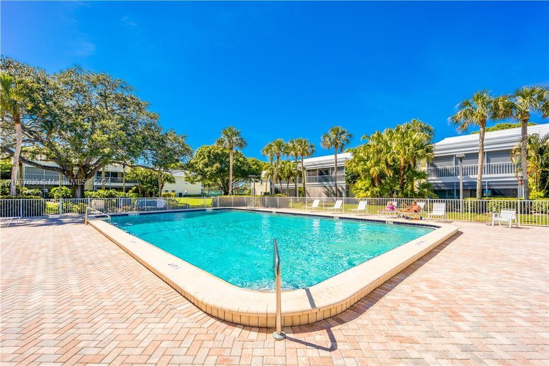 BANYAN HOUSE CONDO - Residential