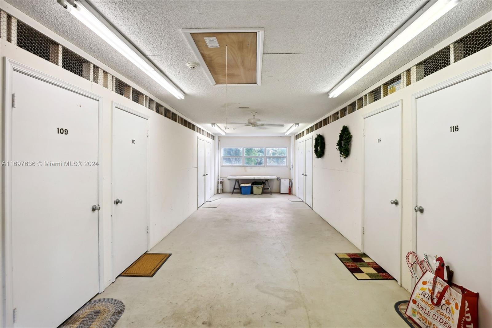 BANYAN HOUSE CONDO - Residential