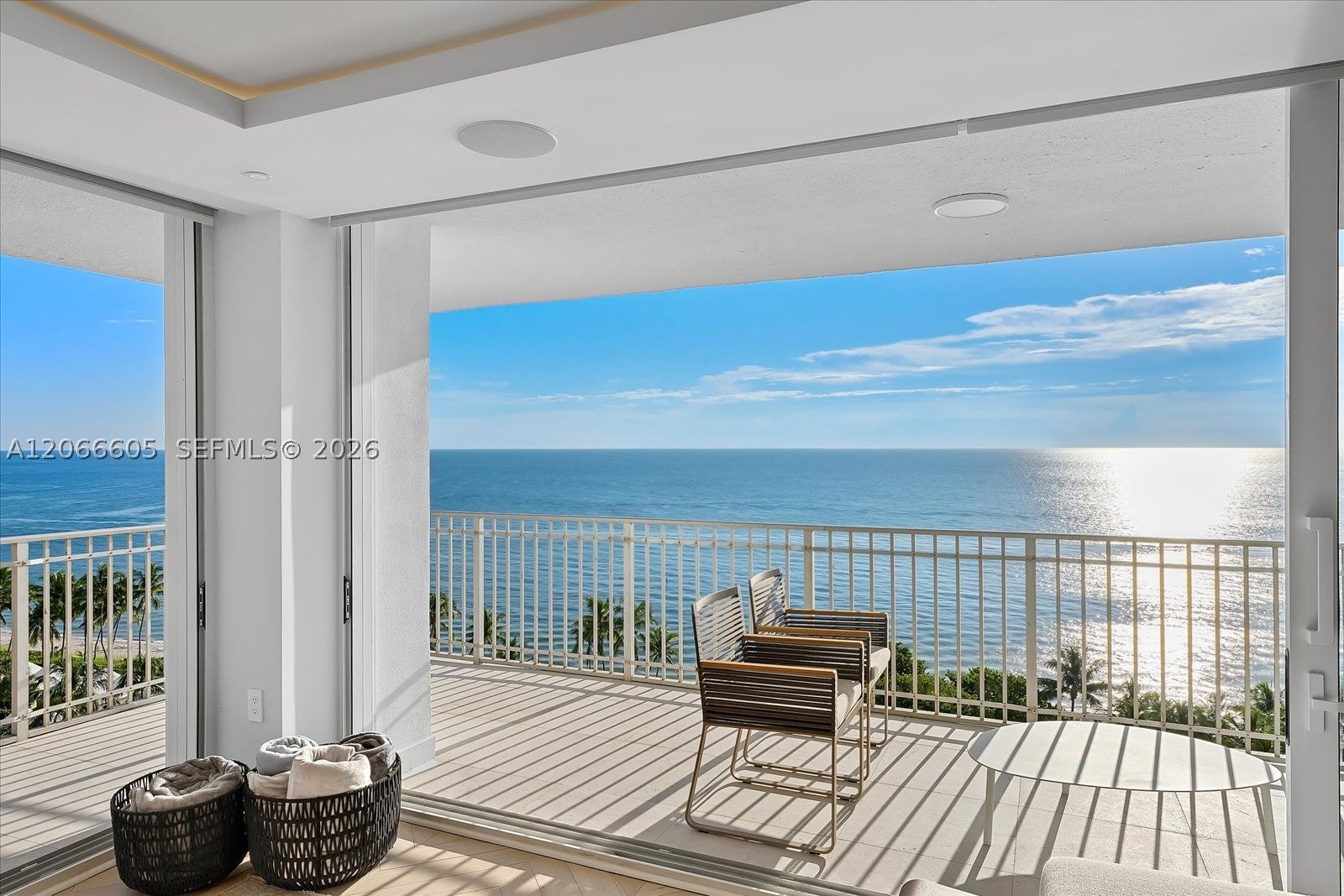 881 Ocean Dr 11H