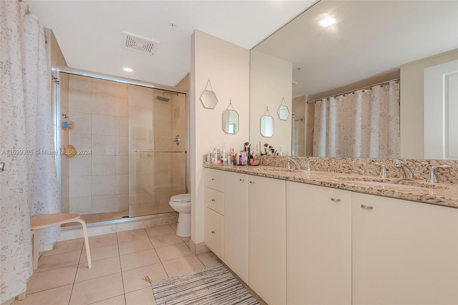 SYMPHONY SOUTH CONDO - Residential