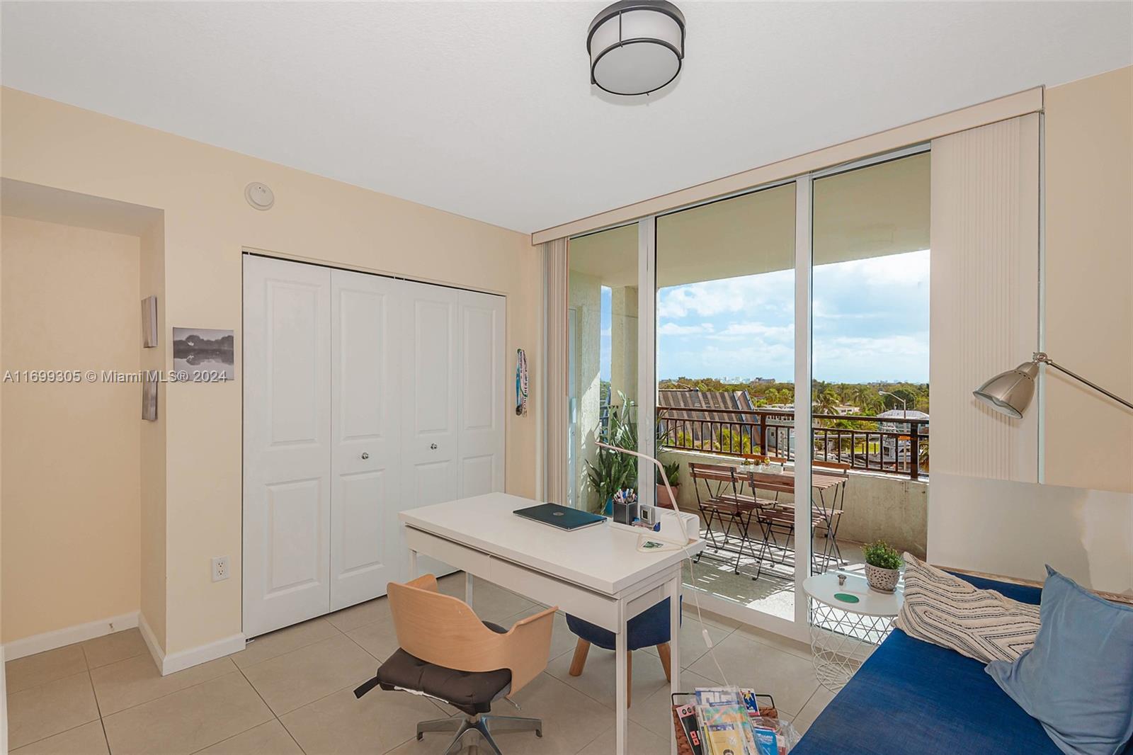 SYMPHONY SOUTH CONDO - Residential